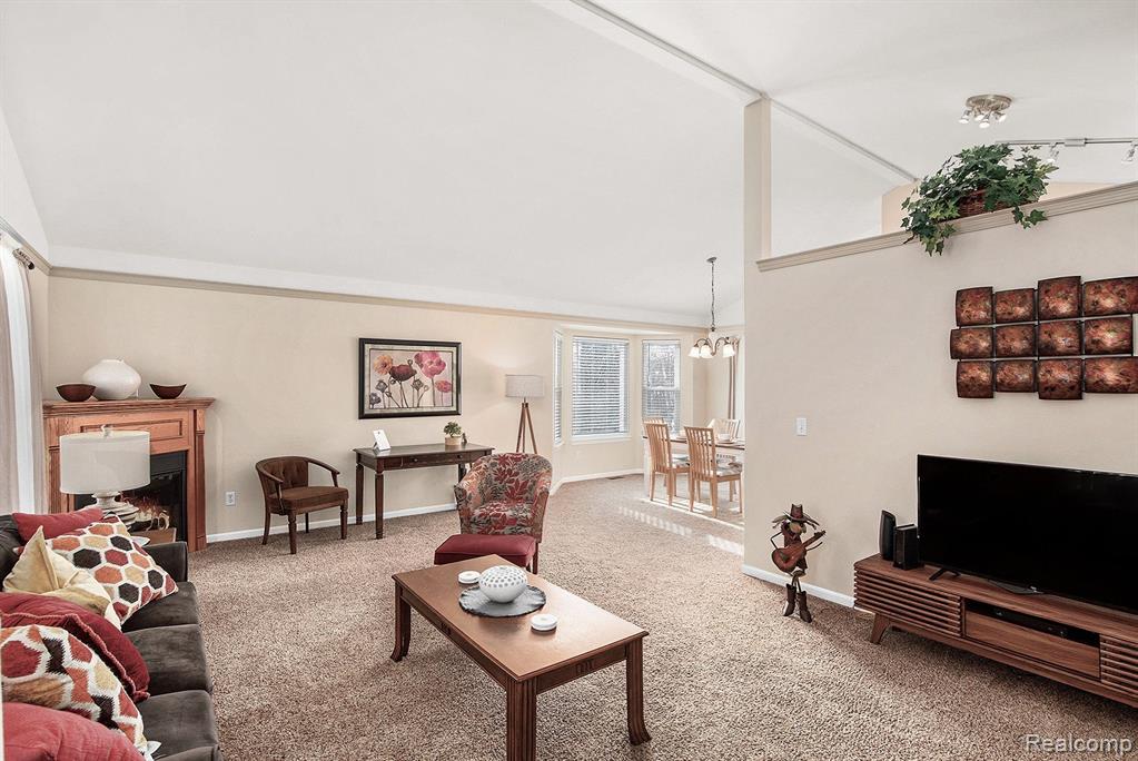 978 WATER VIEW Lane, Fenton, MI 48430 — Photo 3