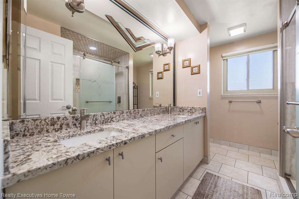 4625 BOULDER Drive, Sterling Heights, MI 48310 — Photo 35