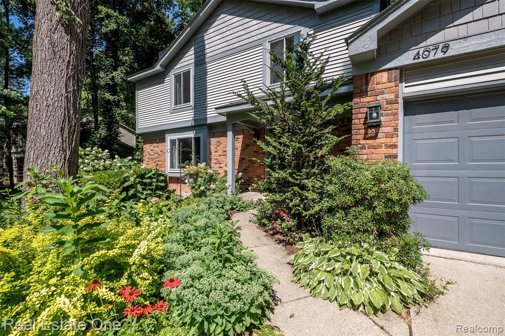 4079 Cumberland Court, Commerce Twp, MI 48390 — Photo 4