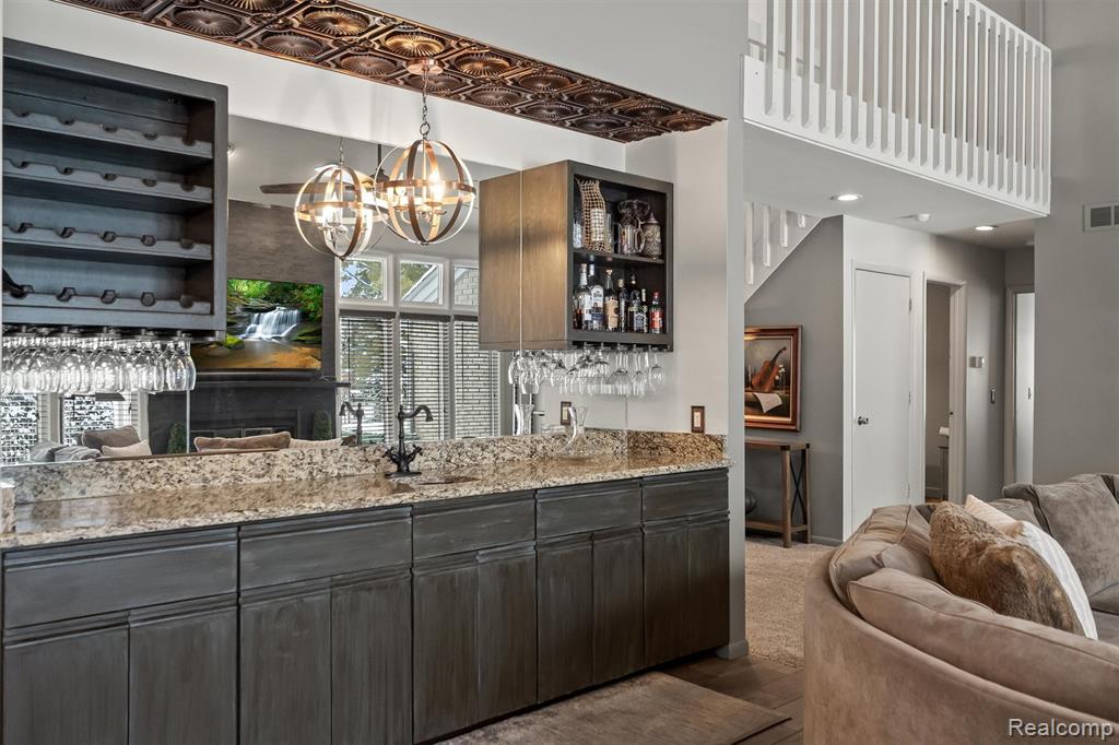 4926 Oak River Drive, Troy, MI 48098 — Photo 10
