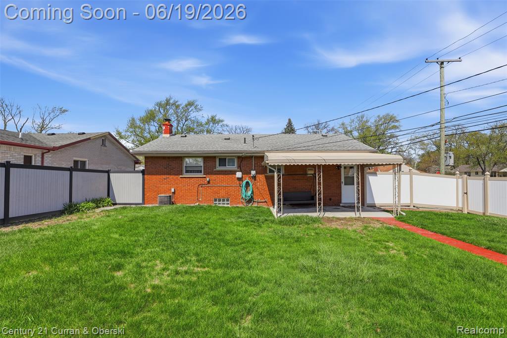 24605 Eton Avenue, Dearborn Heights, MI 48125 — Photo 26