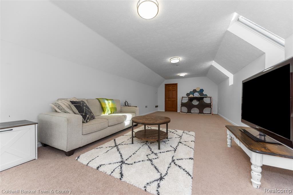 11535 Lancelot Lane, Pinckney, MI 48169 — Photo 66