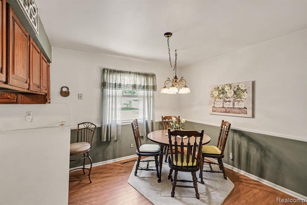 7083 Fairgrove Drive, Swartz Creek, MI 48473 — Photo 9
