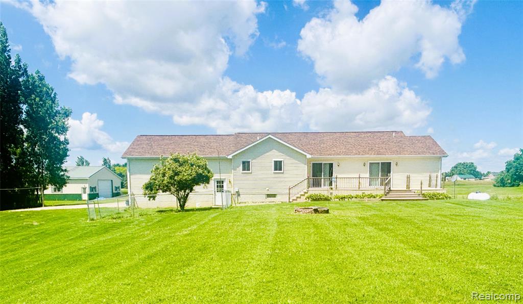 5422 Brown City Road, Brown, MI 48416 — Photo 7