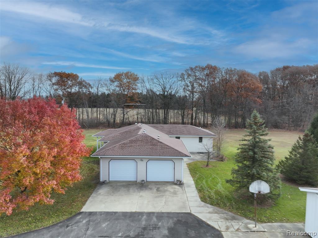 3854 Castle Road, North Branch, MI 48461 — Photo 35