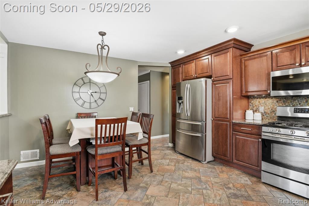 42505 Saltz Road, Canton, MI 48187 — Photo 9