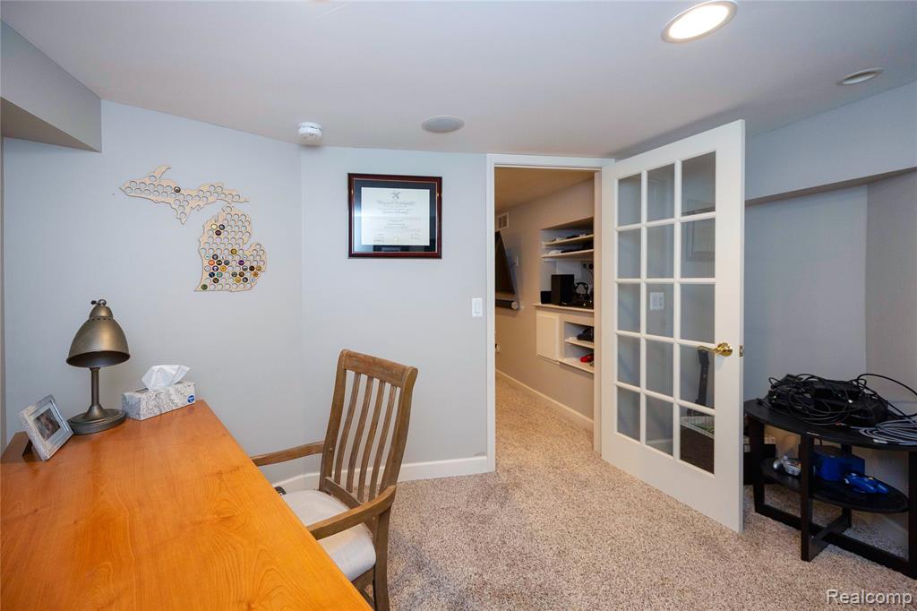 826 Larchlea Drive, Birmingham, MI 48009 — Photo 49