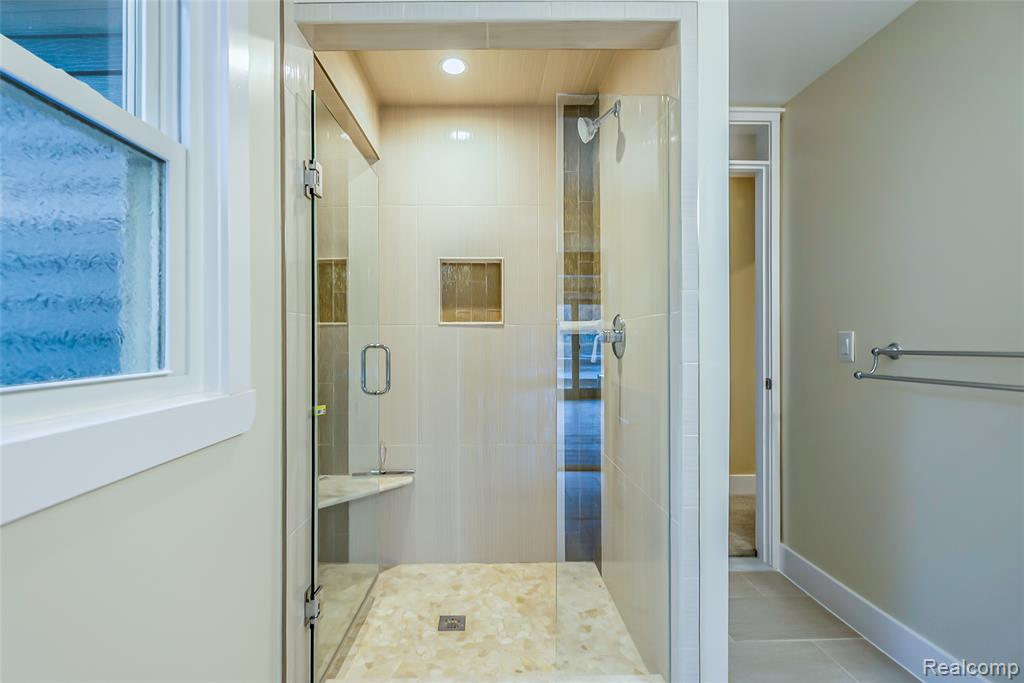 542 Oak Dale Drive, Chelsea, MI 48118 — Photo 35