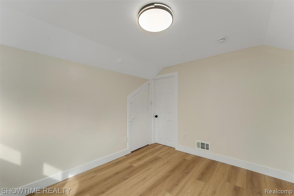 860 Gardendale Street, Ferndale, MI 48220 — Photo 19