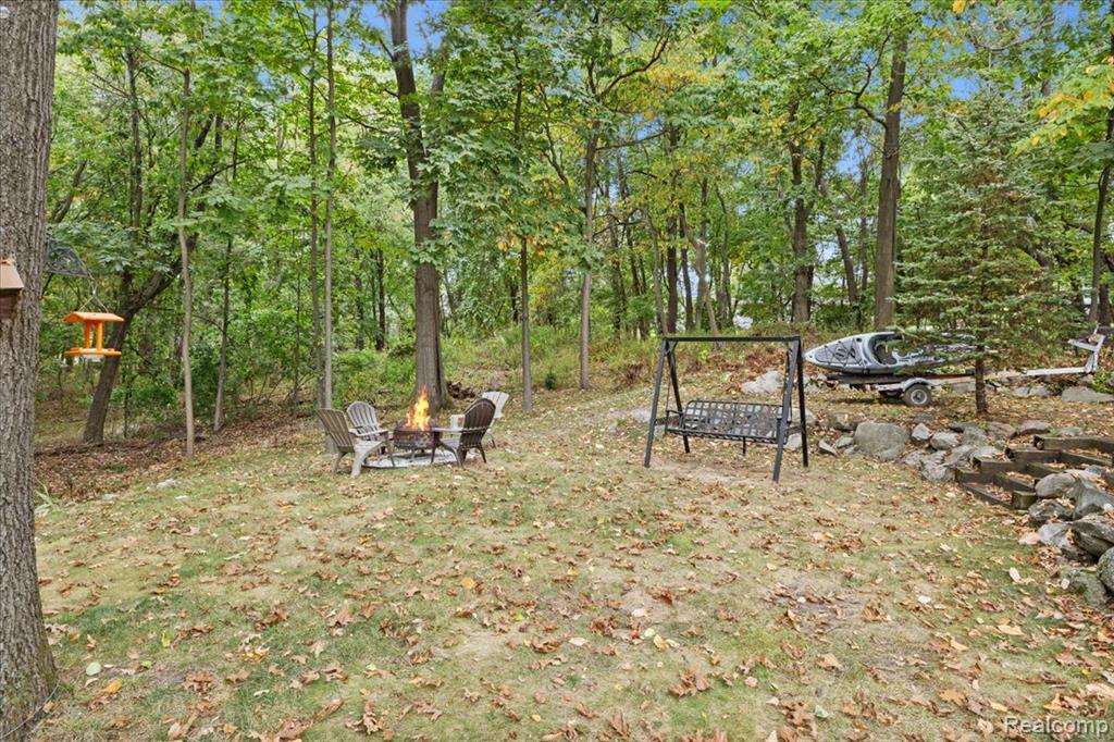 8291 Fawn Valley Circle, Clarkston, MI 48348 — Photo 45