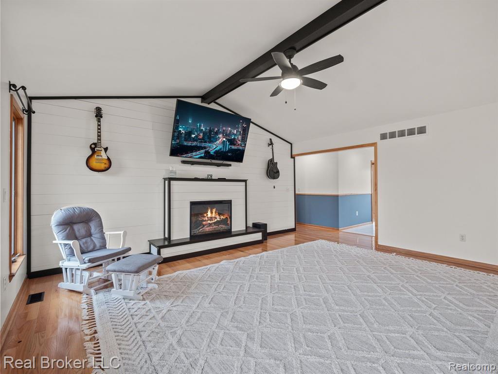 7265 Wood Pointe Drive, Almont, MI 48003 — Photo 6