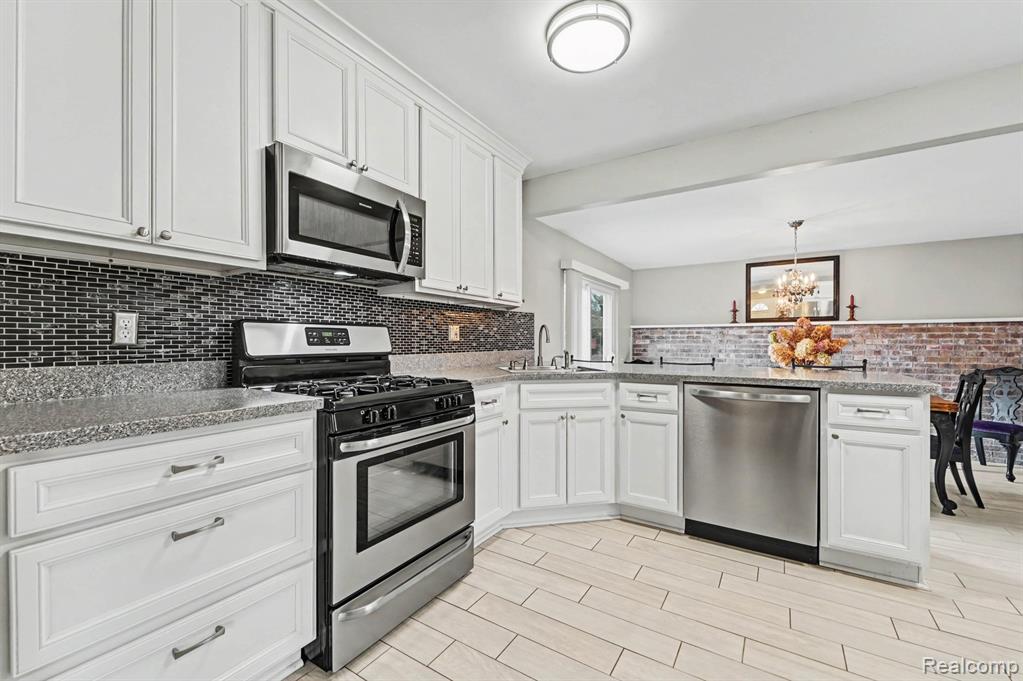 5135 Sudbury Drive, Warren, MI 48092 — Photo 6