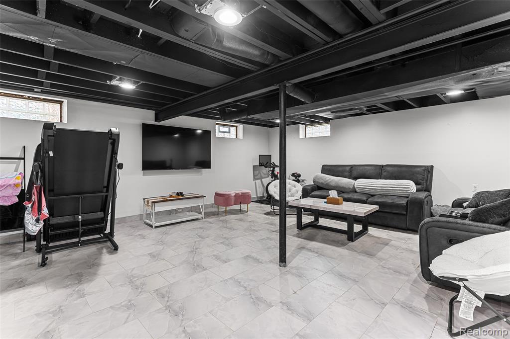 28466 Balmoral Street, Garden City, MI — Photo 20