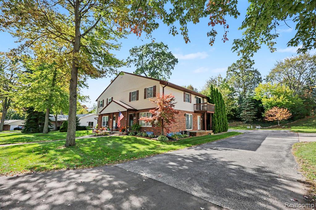 3727 Ramblewood Drive, Port Huron, MI 48060