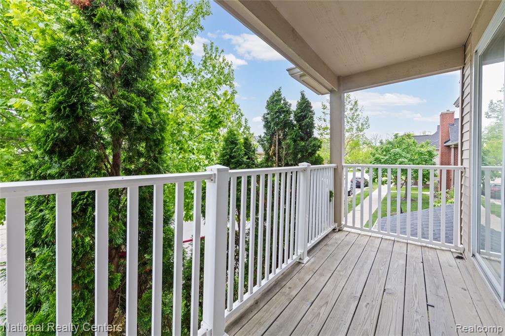 4048 Berkeley Avenue, Canton, MI 48188 — Photo 20