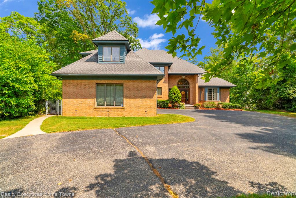 2620 Strawberry Lane, Port Huron, MI 48060 — Photo 4
