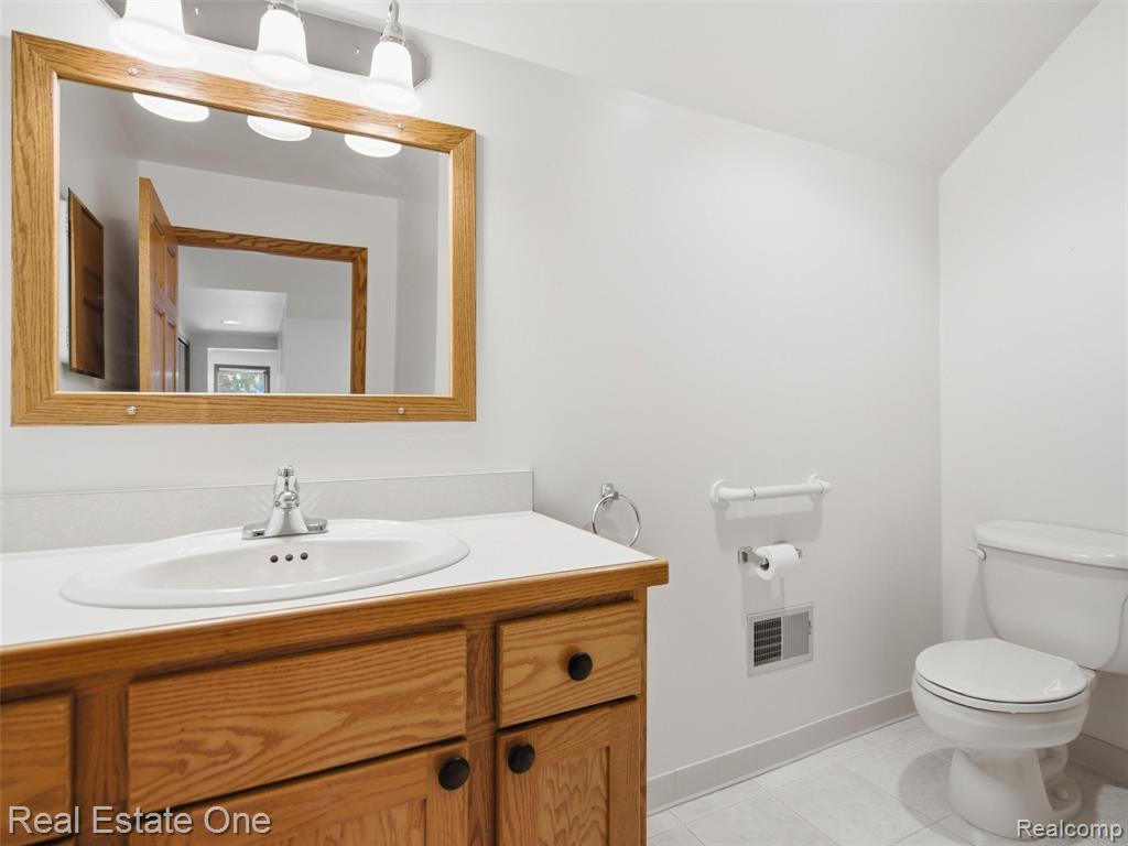 9400 Sashabaw Road, Clarkston, MI 48348 — Photo 48