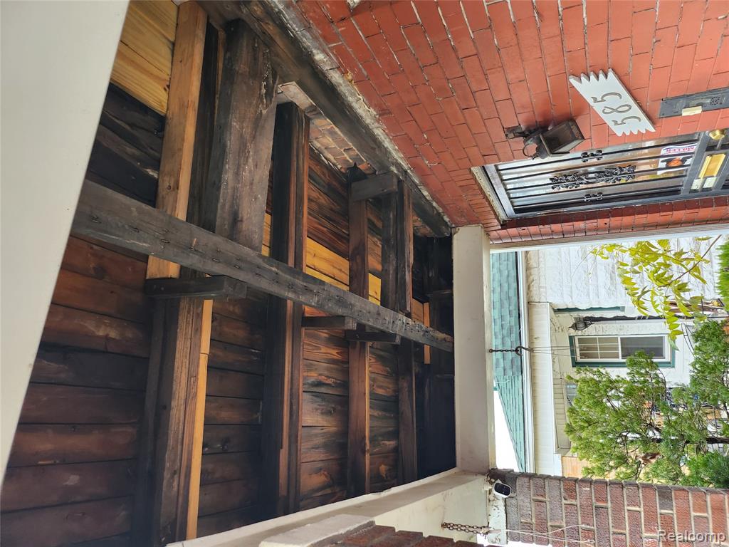 585 Owen Street, Detroit, MI 48202 — Photo 3