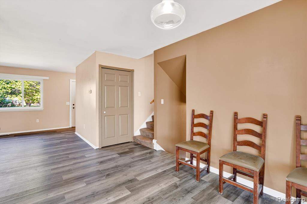 4450 N Vassar Road, Flint, MI 48506 — Photo 6