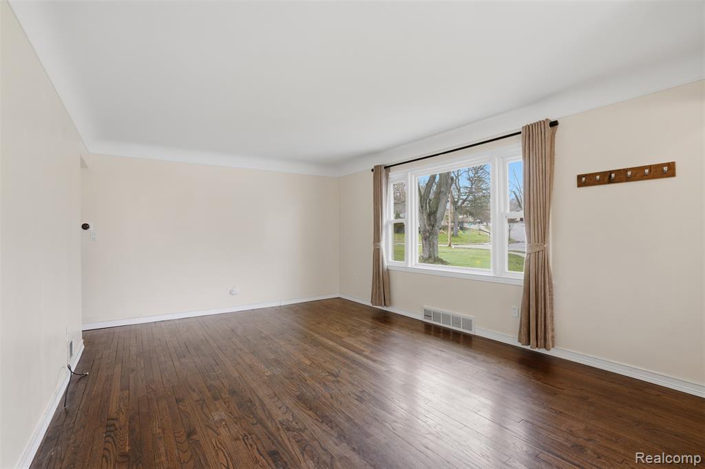 831 Loyola Drive, Ann Arbor, MI 48103 — Photo 6