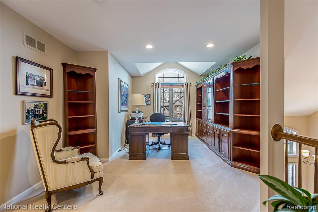 5451 Wentworth Drive, Commerce Twp, MI 48382 — Photo 29