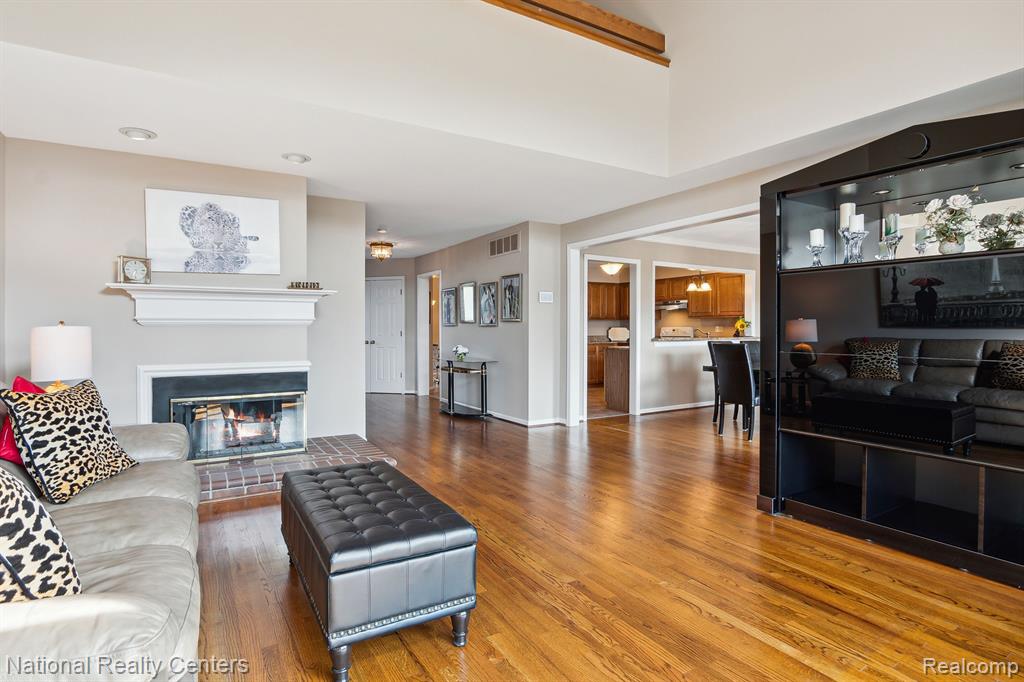 47704 BLUE HERON Drive S, Northville, MI 48168 — Photo 14