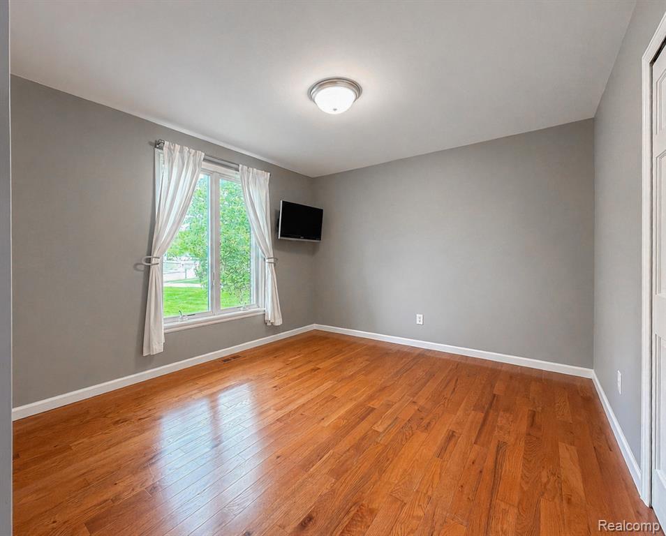 1330 Meadow Green Lane, Linden, MI 48451 — Photo 23