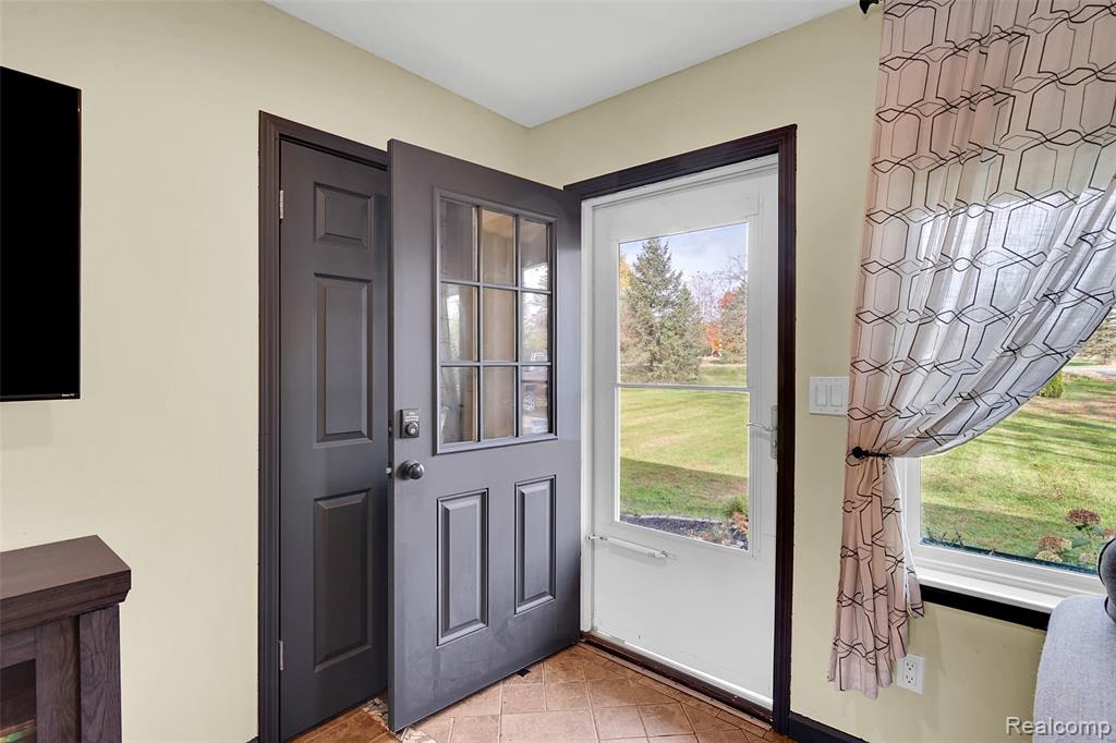 5191 Pratt Road, Metamora, MI 48455 — Photo 6