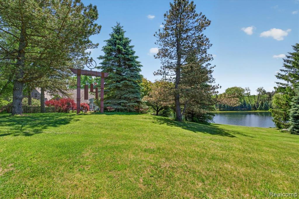 4721 Hasslick Road, North Branch, MI 48461 — Photo 14