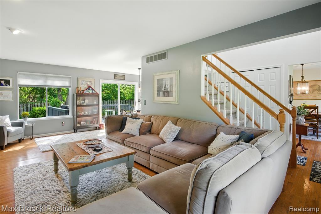7950 Sandmar Lane, Davisburg, MI 48350 — Photo 4