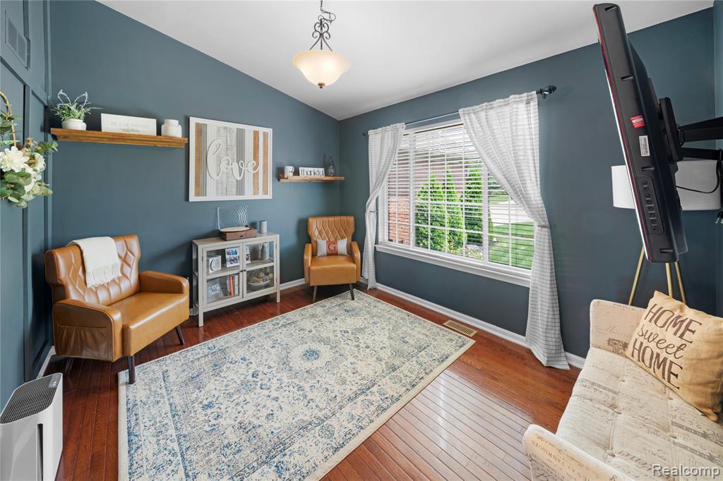 46173 Rocker Drive, Macomb, MI 48044 — Photo 8