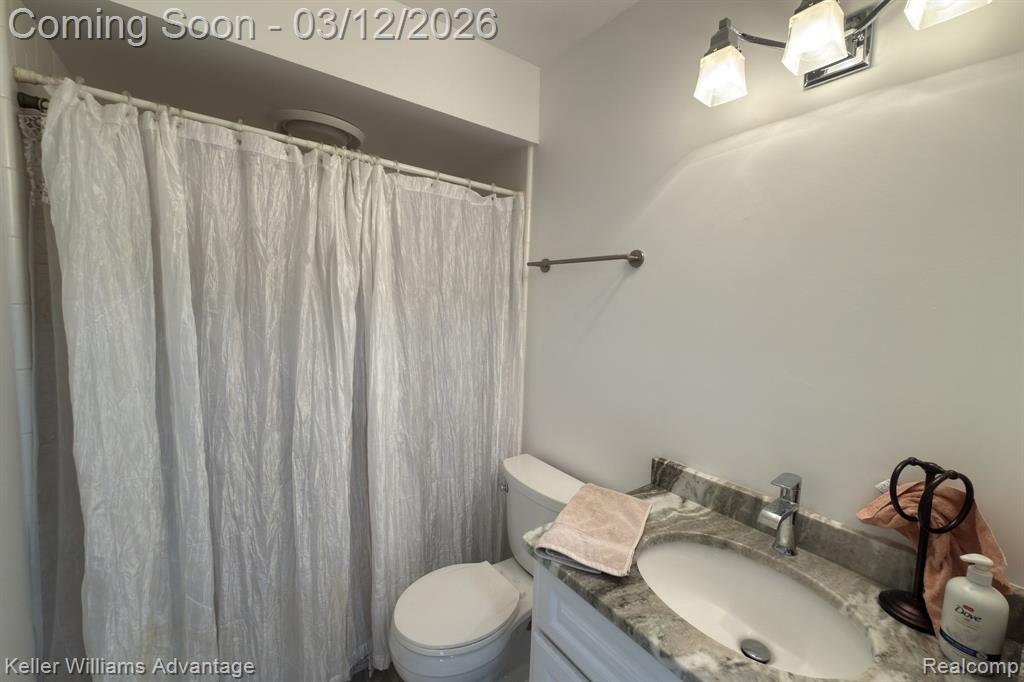39472 Village Run Drive, Northville, MI 48168 — Photo 26