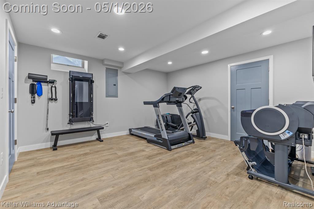 8200 Carpathian Drive, White Lake, MI — Photo 38
