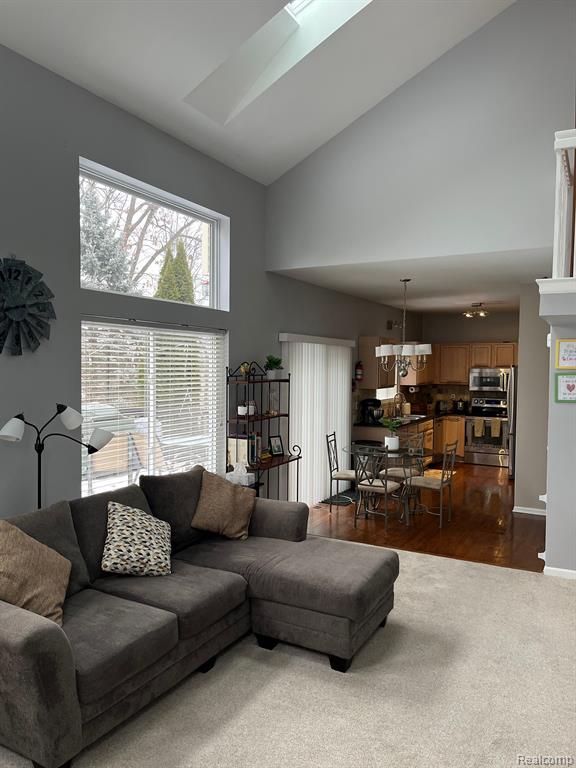5592 JUNEBERRY Court, Waterford, MI 48329 — Photo 5