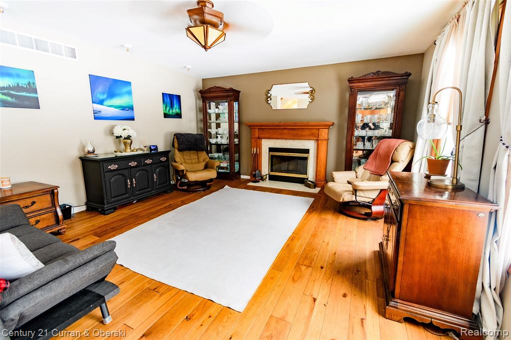 1464 Four Seasons Drive, Howell, MI 48843 — Photo 18