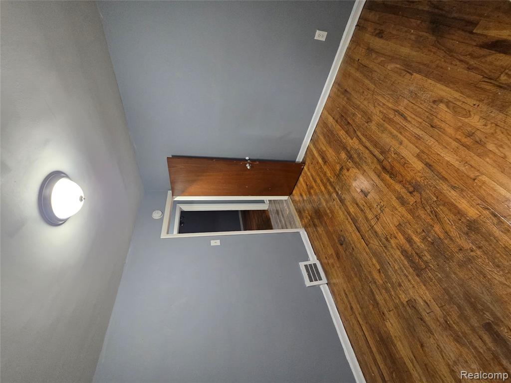 7683 Greenview Avenue, Detroit, MI 48228 — Photo 15