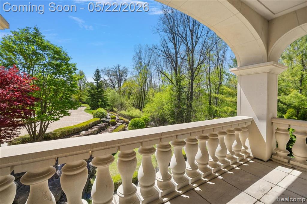 6250 Walnut Lake Road, West Bloomfield, MI 48323 — Photo 22