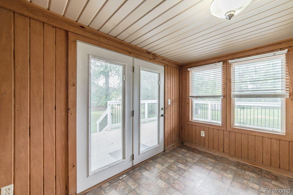 335 N CHURCH Street, Ortonville, MI 48462 — Photo 31