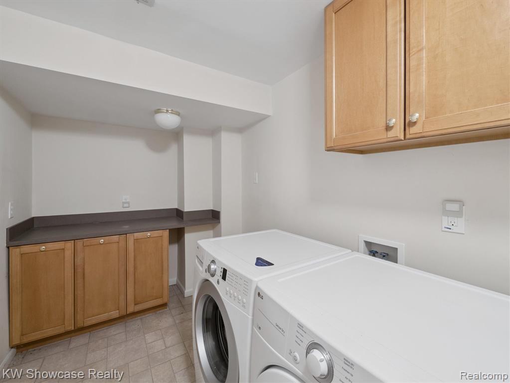 2933 E Telluride, Brighton, MI 48114 — Photo 37