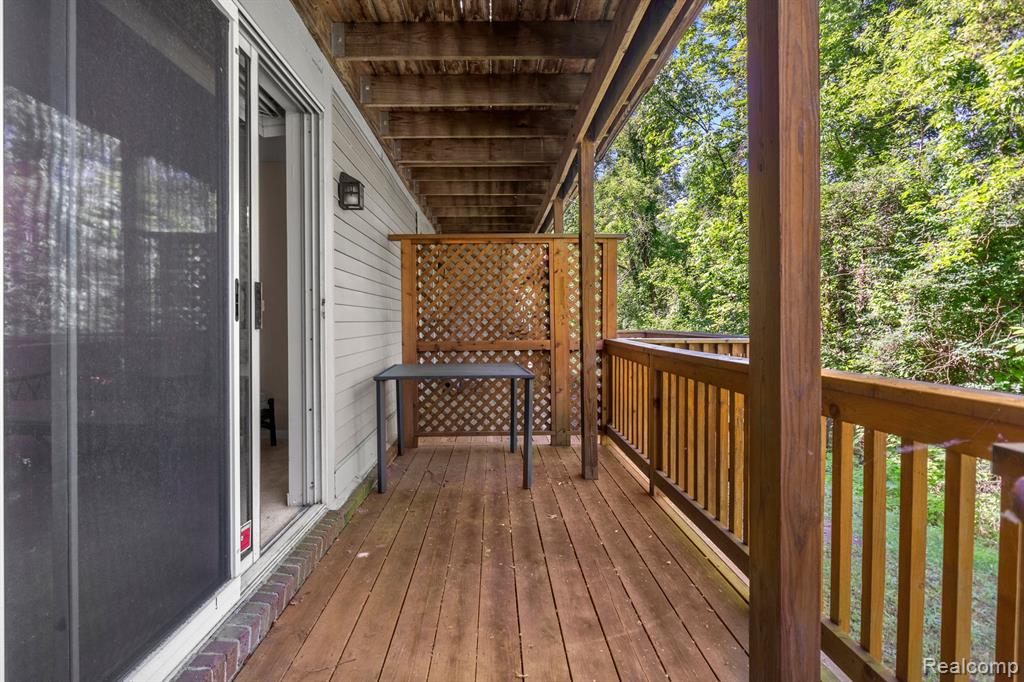 30997 CENTENNIAL Drive, Novi, MI 48377 — Photo 32