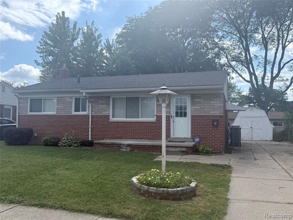 34401 Beaconsfield Street, Clinton Twp, MI 48035