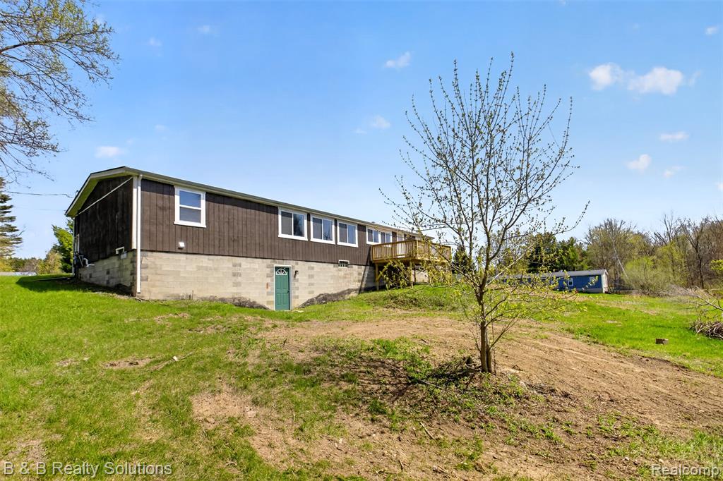 2468 Johnson Mill Road, North Branch, MI 48461 — Photo 6