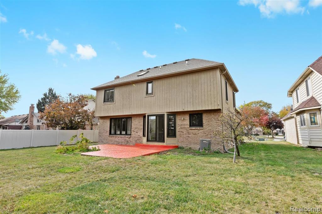 44808 Rivergate Drive, Clinton Twp, MI 48038 — Photo 36