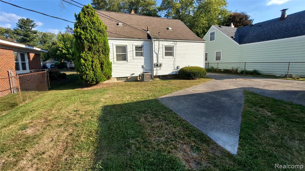 940 Coolidge Avenue, Clawson, MI — Photo 5