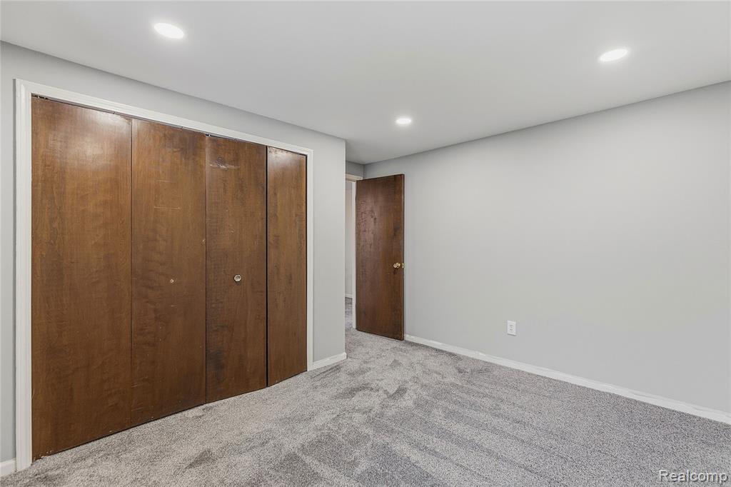 5119 Greenbriar Drive, West Bloomfield, MI 48323 — Photo 21