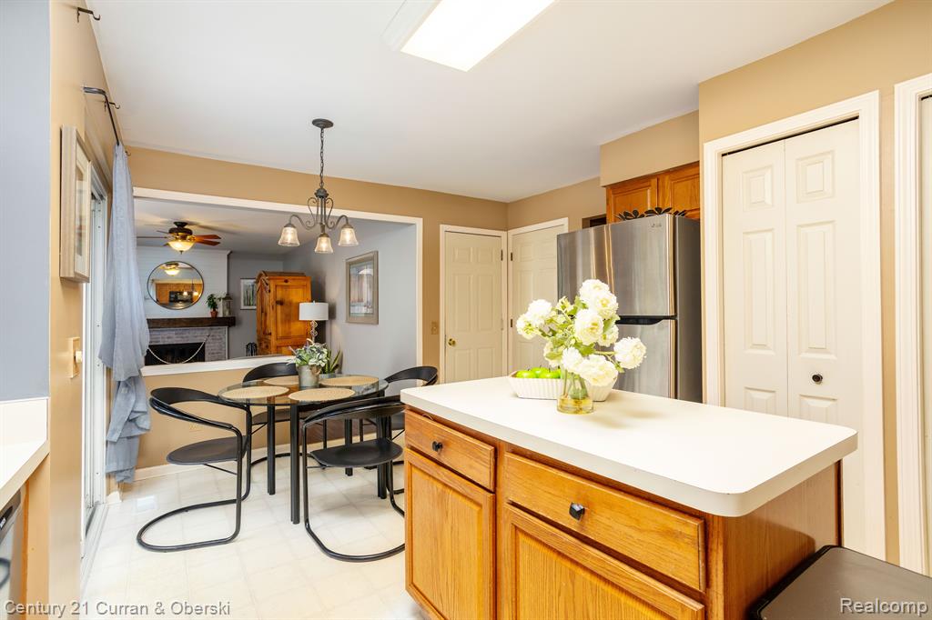 45777 BRYN MAWR Road, Canton, MI 48187 — Photo 11