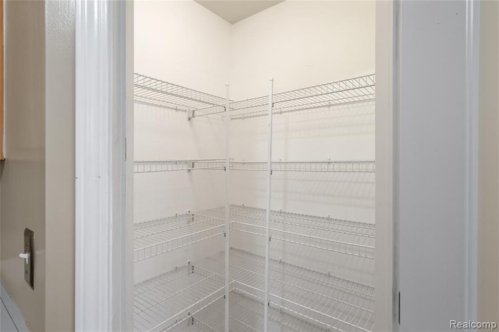 47408 PEMBROKE Drive, Canton, MI 48188 — Photo 16