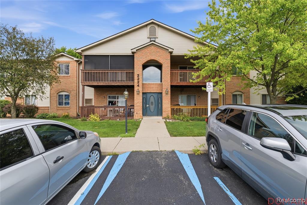 2224 Touchdown Court, 2, Ypsilanti, MI 48197 — Photo 5