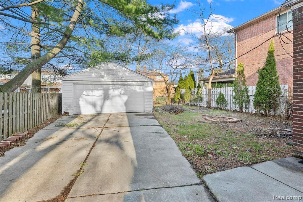 7747 APPOLINE Street, Dearborn, MI 48126 — Photo 14