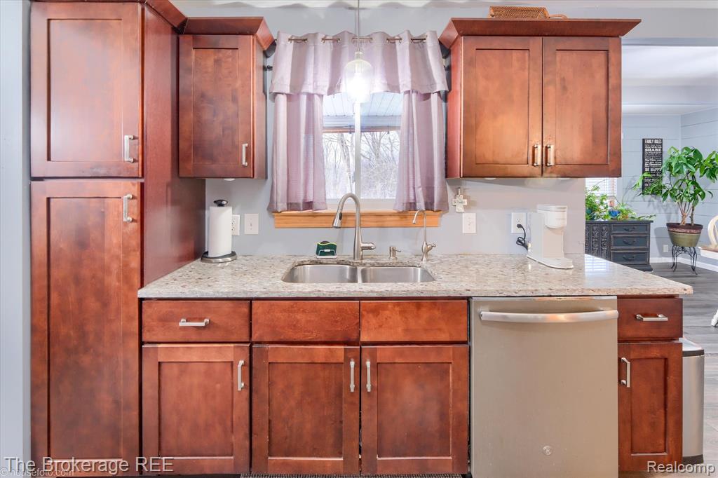 7310 Brewer Road, Flint, MI 48507 — Photo 20